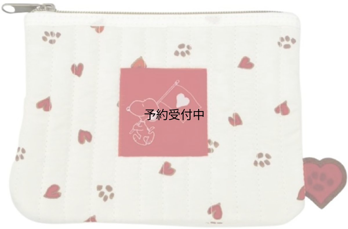 画像1: ナカジマコーポレーション スヌーピー 足跡ハート キルティングポーチ ２２１１２４?２６ (1)