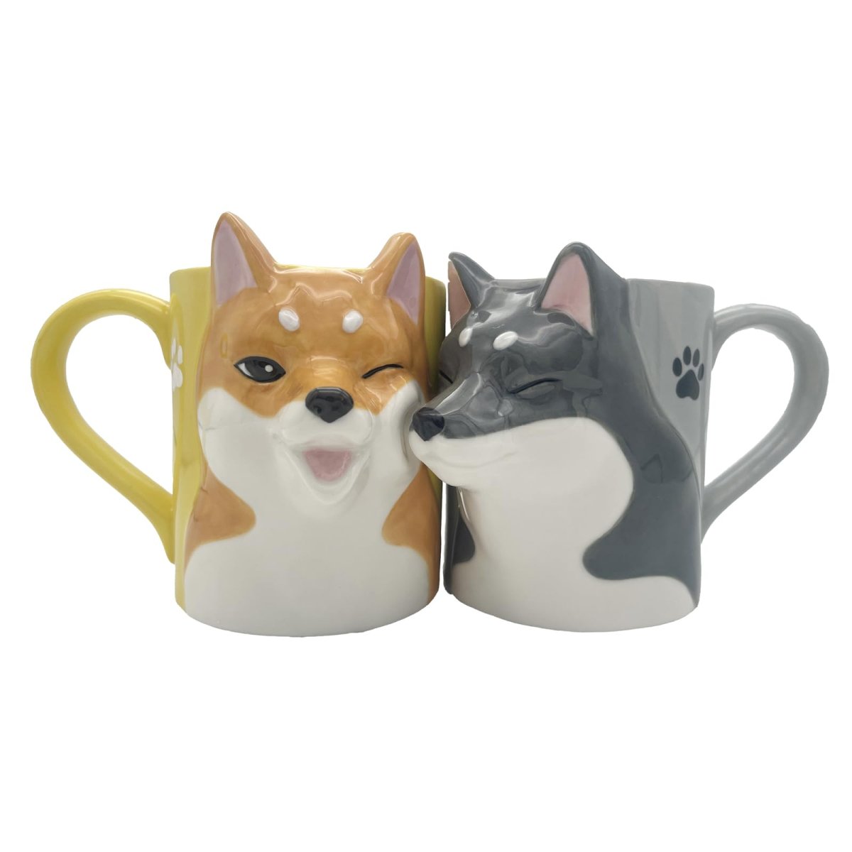 画像1: かわいい食器 「 仲良し 柴犬 」 立体 マグカップ ペア 食器セット 大きめ 約１２×１０ｃｍ ４２５ｍｌ 食器 雑貨 犬 グッズ 人間用 誕生日プレゼント 黄色 グレー ＳＡＮ４６７１ (1)
