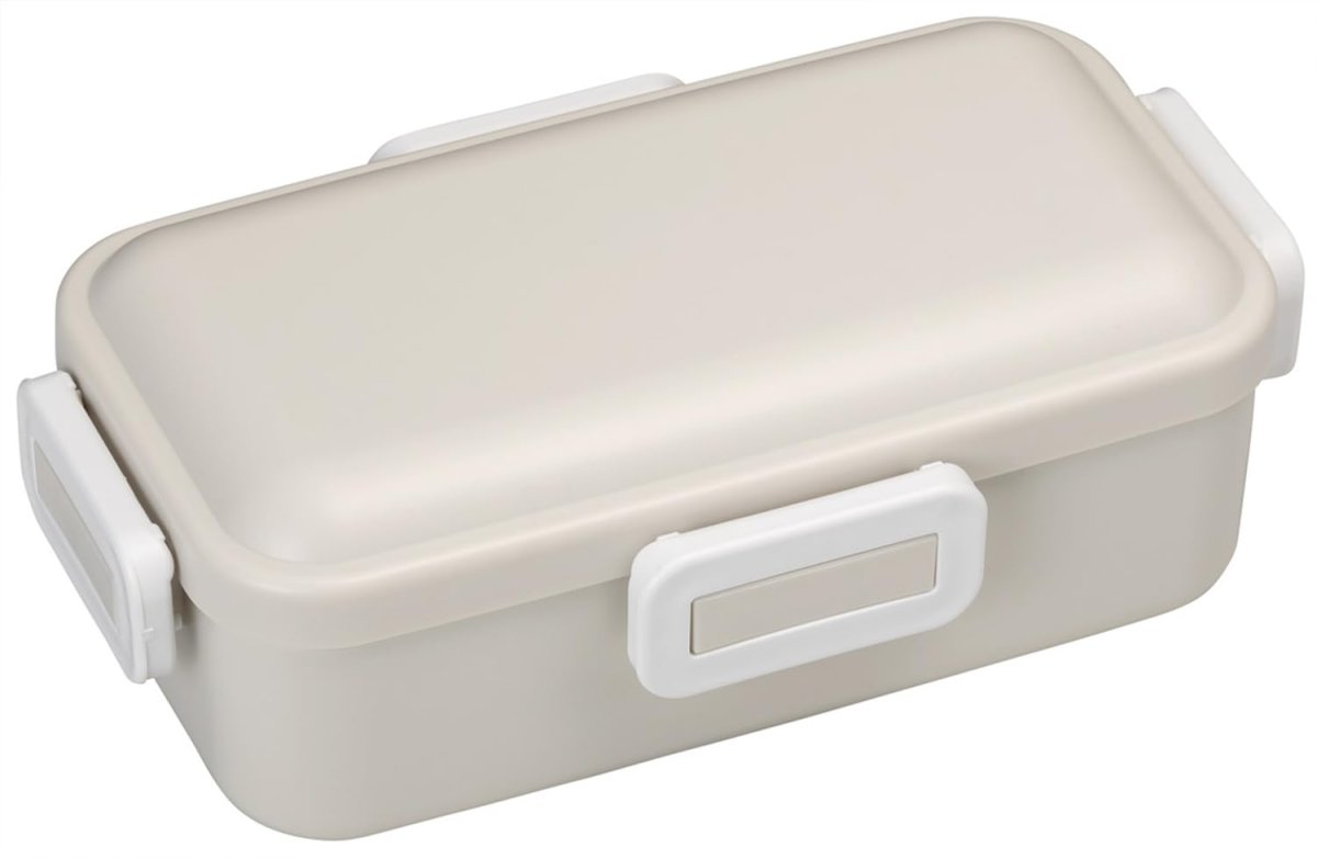 画像1: スケーター（Ｓｋａｔｅｒ） 弁当箱 ５３０ｍｌ １段 女性 日本製 汁漏れしにくい４点ロック ランチボックス 食洗機対応 レンジ対応 くすみグレー ＰＦＬＢ６ＡＧ?Ａ (1)