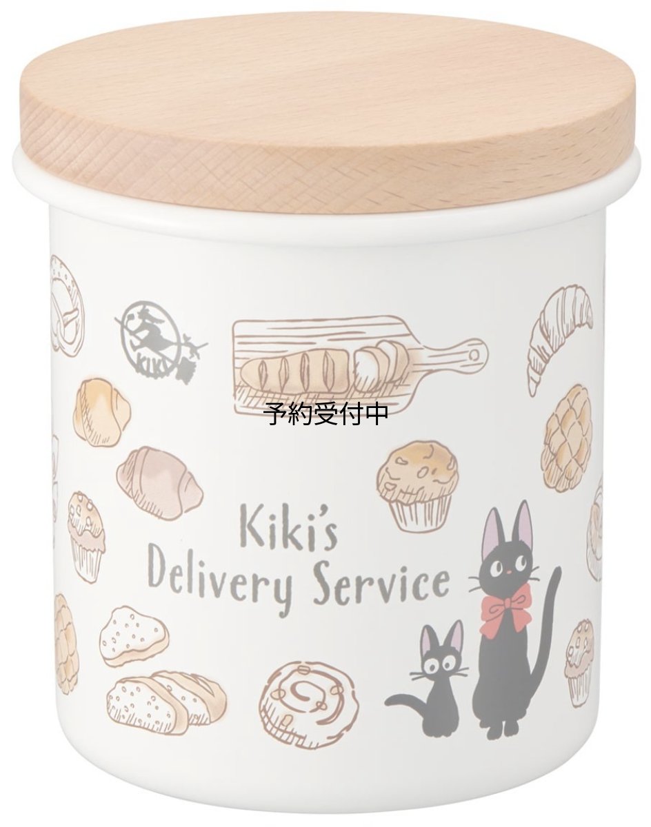 画像1: スケーター（Ｓｋａｔｅｒ） ホーロー キャニスター ７５０ｍｌ 木蓋 ジブリ 魔女の宅急便 ジジ ＥＮＣ８?Ａ (1)