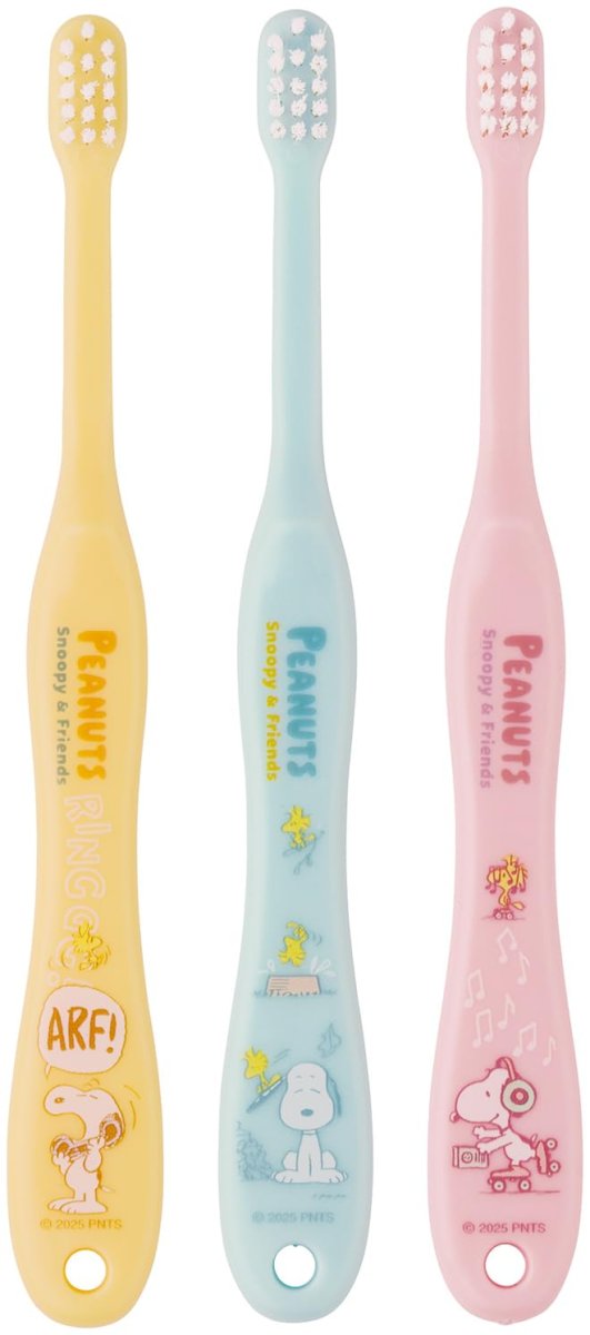 画像1: スケーター（Ｓｋａｔｅｒ） 子供用 歯ブラシ １５ｃｍ 乳児用 ０?３才 やわらかめ ３本入 子供用 歯ブラシ スヌーピー ２６ 男の子 女の子 ＴＢ４ＳＴ?Ａ (1)
