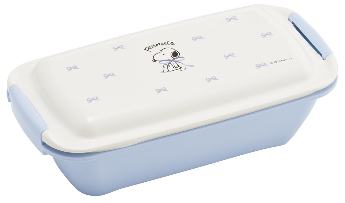 画像1: スケーター（Ｓｋａｔｅｒ） 弁当箱 バイオマス 洗いやすい ランチボックス １段 ５３０ｍｌ ふんわり盛れる ドーム型フタ 食洗機対応 レンジ対応 日本製 スヌーピー ブルーリボン ＰＴＬＢ６Ｂ?Ａ (1)