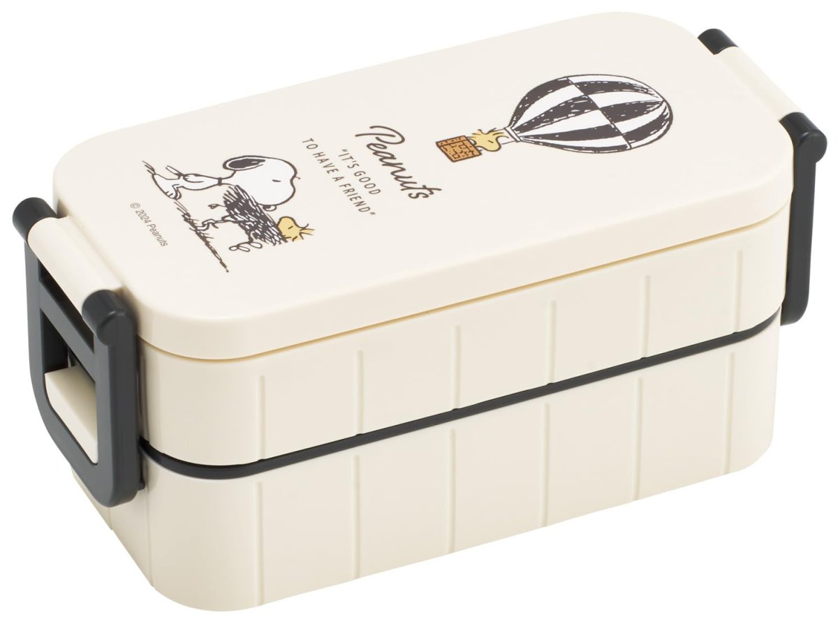 画像1: スケーター（Ｓｋａｔｅｒ） 弁当箱 ランチボックス ２段 ６００ｍｌ 日本製 スヌーピー バッジ ＹＺＷ３?Ａ (1)